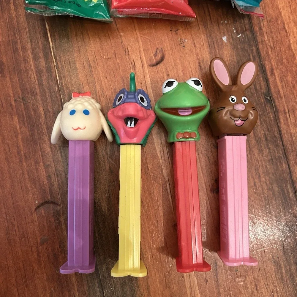 Vintage Collection Of 7 Pez Dispensers Bugs Kermit Flintstone Lambchop Fly-Saur